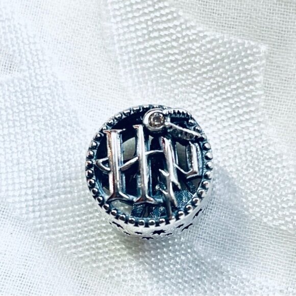 ✨ NWOT Deathly Hallows Charm & Harry Potter Symbol Charm ✨ - Picture 2 of 14